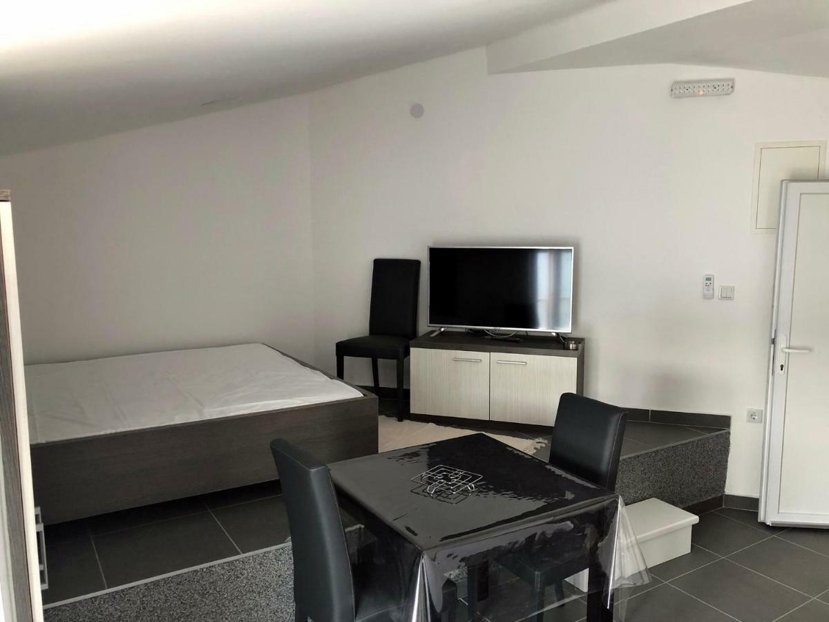 Apartments Lukrecia Neum Zewnętrze zdjęcie